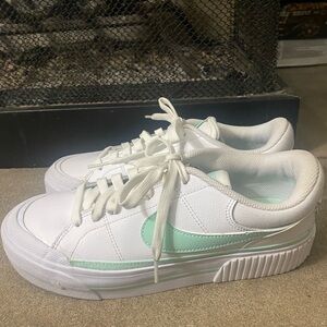 Nike Court Legacy Lift
White Mint Foam (Women's) leather worn 1x 8.5